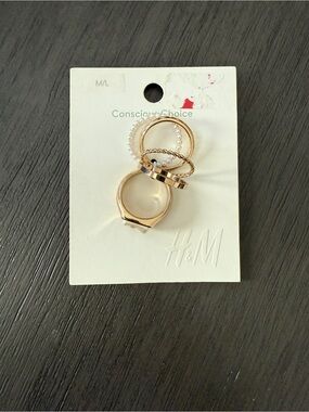 H&M Gold Tone Ring Set with Faux Pearl and Cream Accent